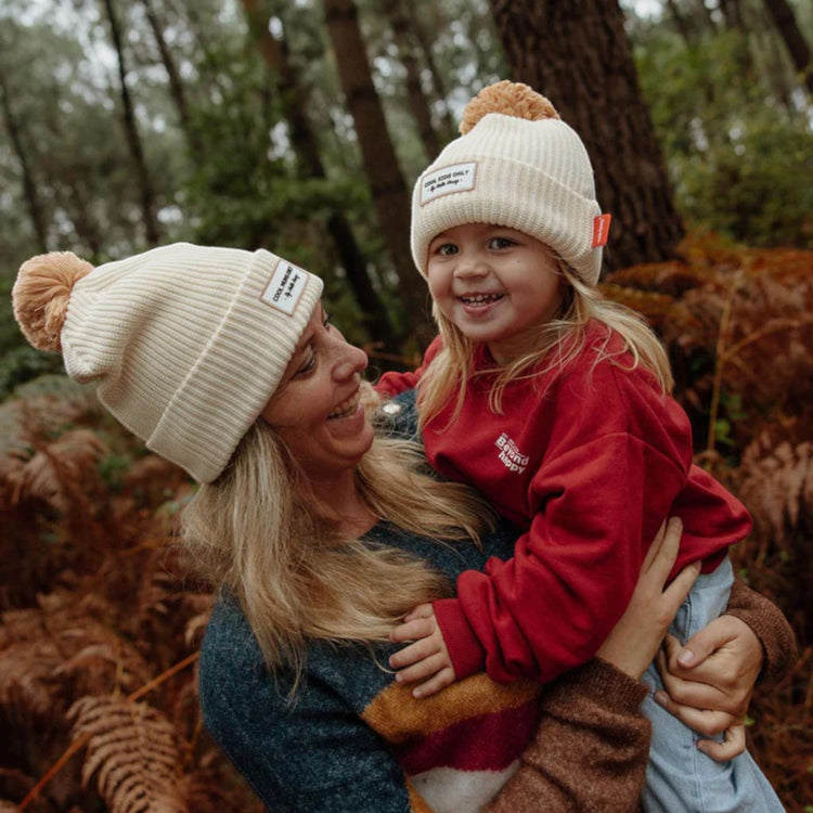 HELLO HOSSY. Color Block Sandy mum beanie