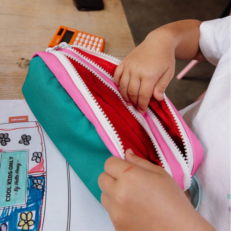 HELLO HOSSY. Mini Ali Pencil Case
