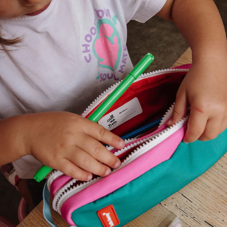 HELLO HOSSY. Mini Ali Pencil Case