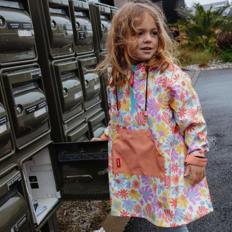 HELLO HOSSY. Poncho Retro Flowers