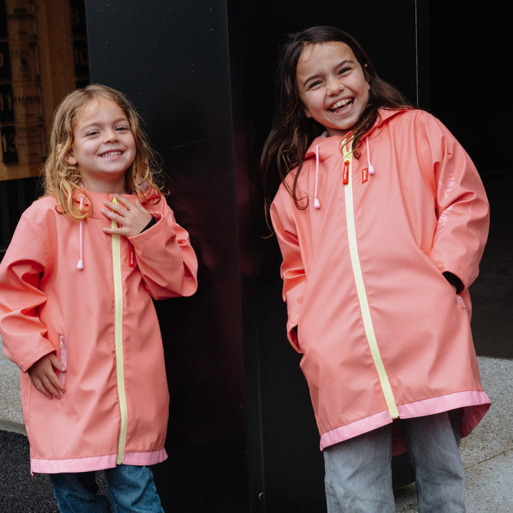 HELLO HOSSY. Raincoat Pink