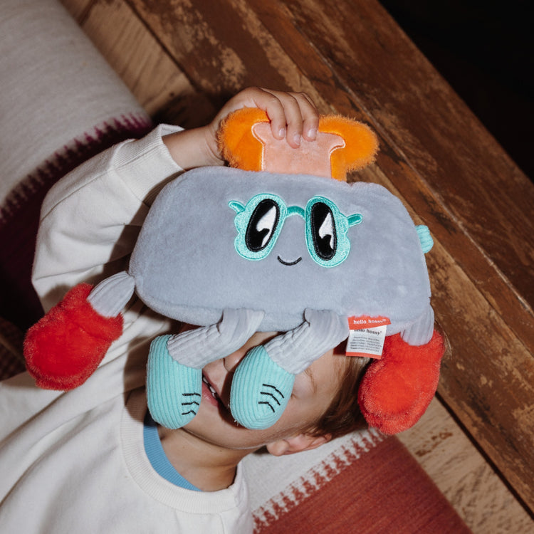 HELLO HOSSY. Λούτρινο κουκλάκι Punchy Toast