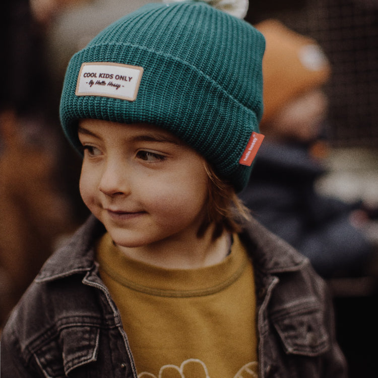 HELLO HOSSY. Color Block Duck beanie