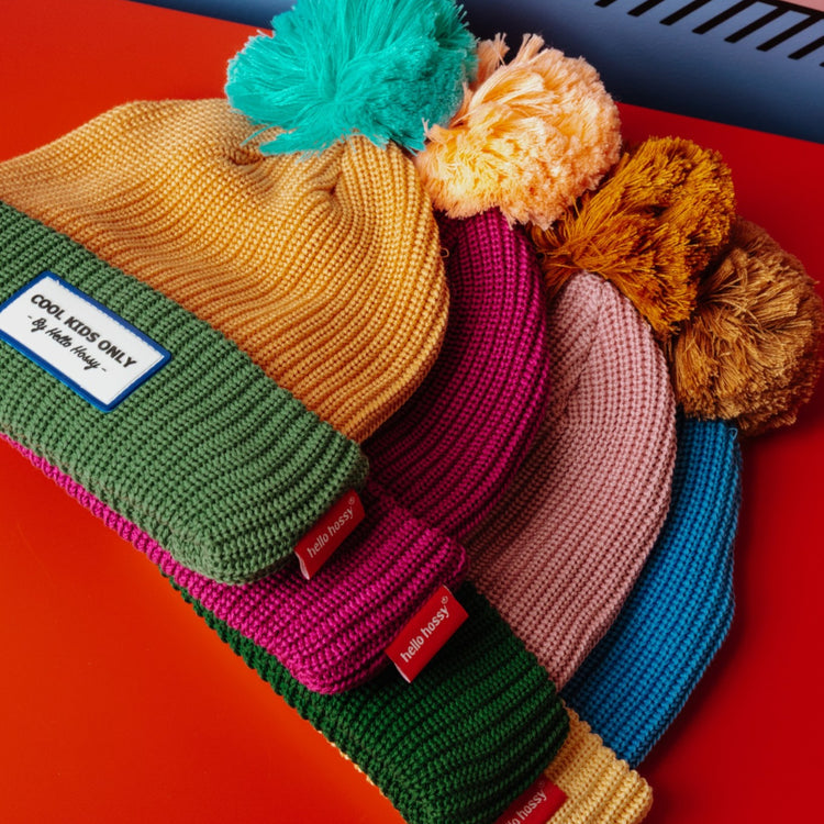HELLO HOSSY. Color Block Rosy beanie