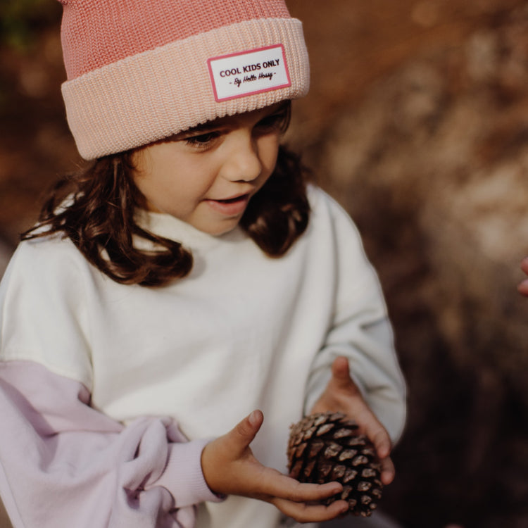 HELLO HOSSY. Color Block Blush beanie