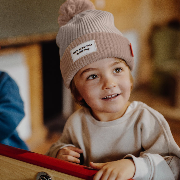 HELLO HOSSY. Color Block Coffee beanie