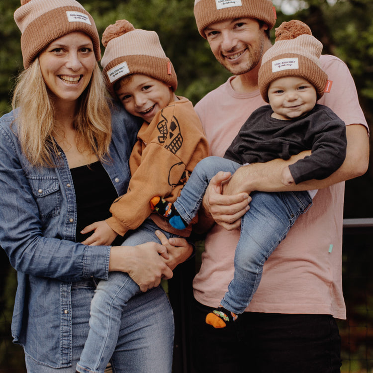 HELLO HOSSY. Color Block Coffee beanie - 2-5 years