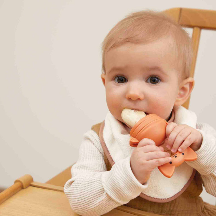 GRIGNOTI. Baby bib & feeder set