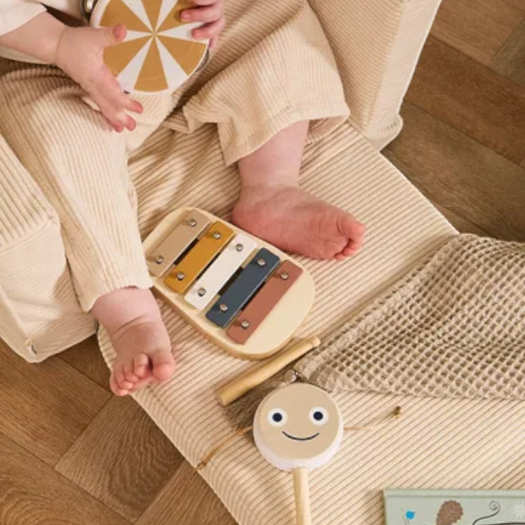 KIDS CONCEPT. Music set brown KID'S MUSIC