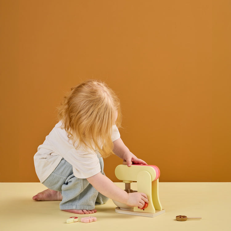 KIDS CONCEPT. Ξύλινο μίξερ KID'S HUB (κίτρινο)