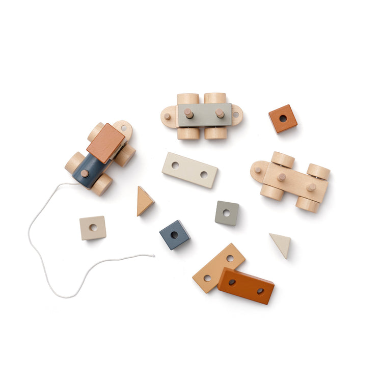 KIDS CONCEPT. Ξύλινο τρενάκι με τουβλάκια ταξινόμησης