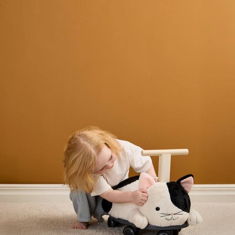 KIDS CONCEPT. Ride along Sture the cat AIDEN