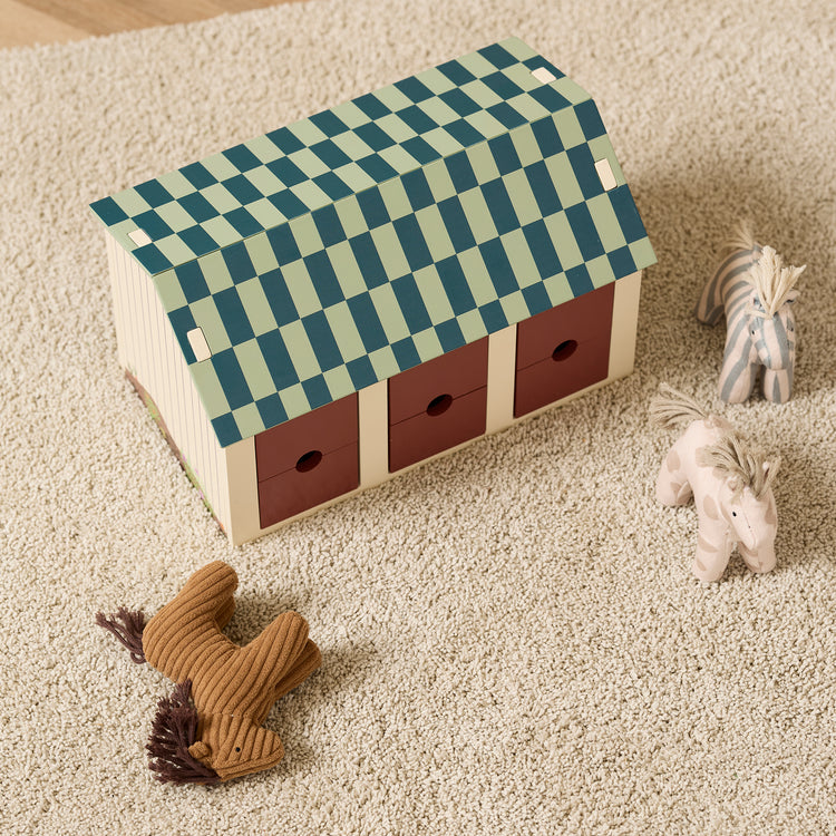 KIDS CONCEPT. Ξύλινος στάβλος με 3 αλογάκια