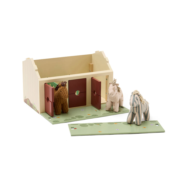 KIDS CONCEPT. Ξύλινος στάβλος με 3 αλογάκια