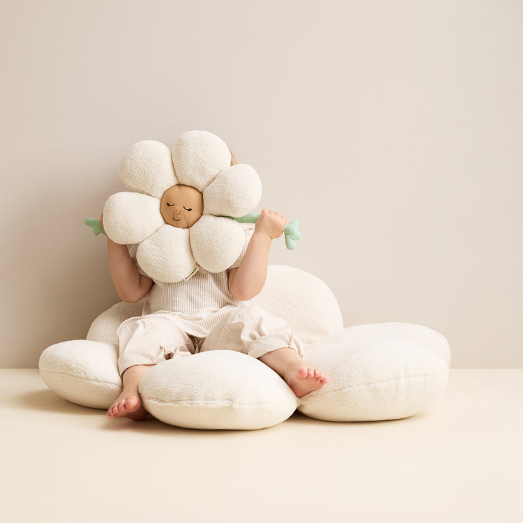 KIDS CONCEPT. Cushion friendly flower