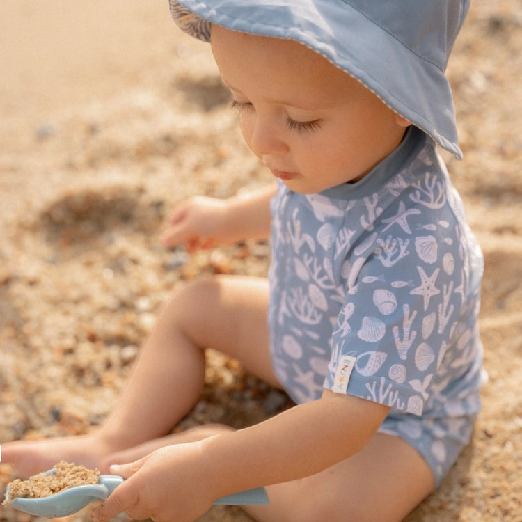 LITTLE DUTCH. Ολόσωμο κοντομάνικο μαγιό Sea Life Ocean Blue