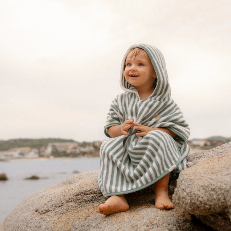 LITTLE DUTCH. Παιδικό πόντσο Seashells and Stripes Surf Blue