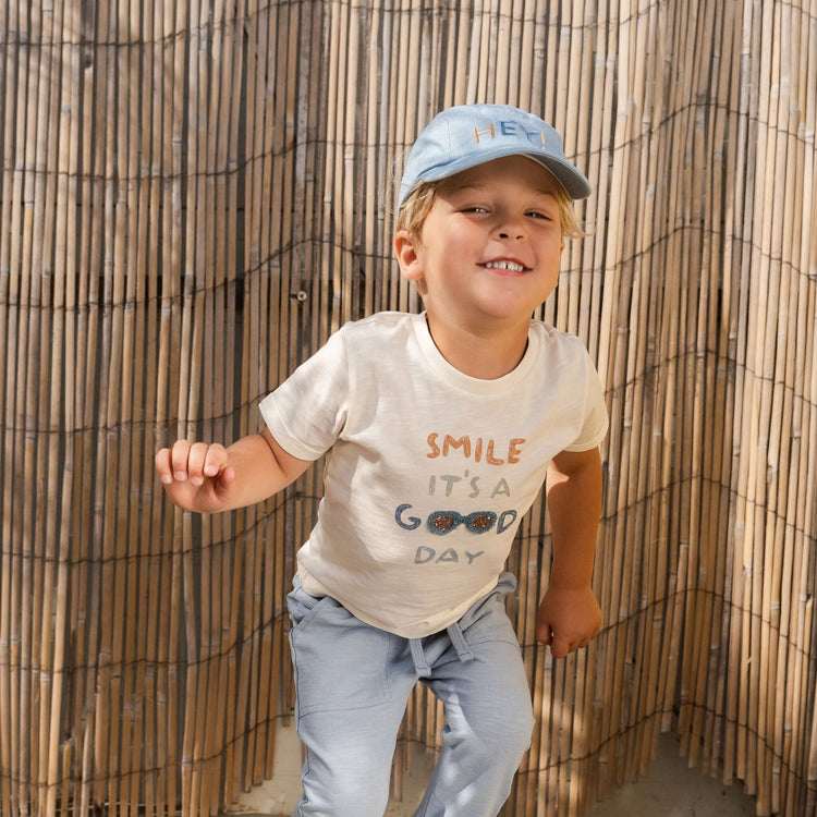 LITTLE DUTCH. Cap denim with HEY! print - 48.