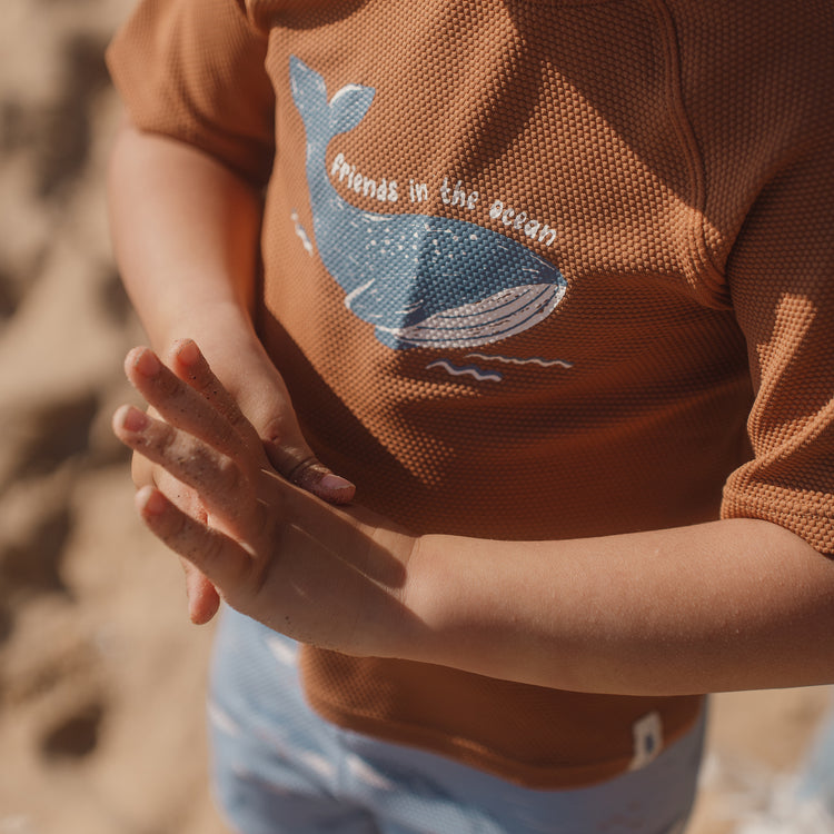 LITTLE DUTCH. Short Sleeve Swim Shirt Sunny Brown