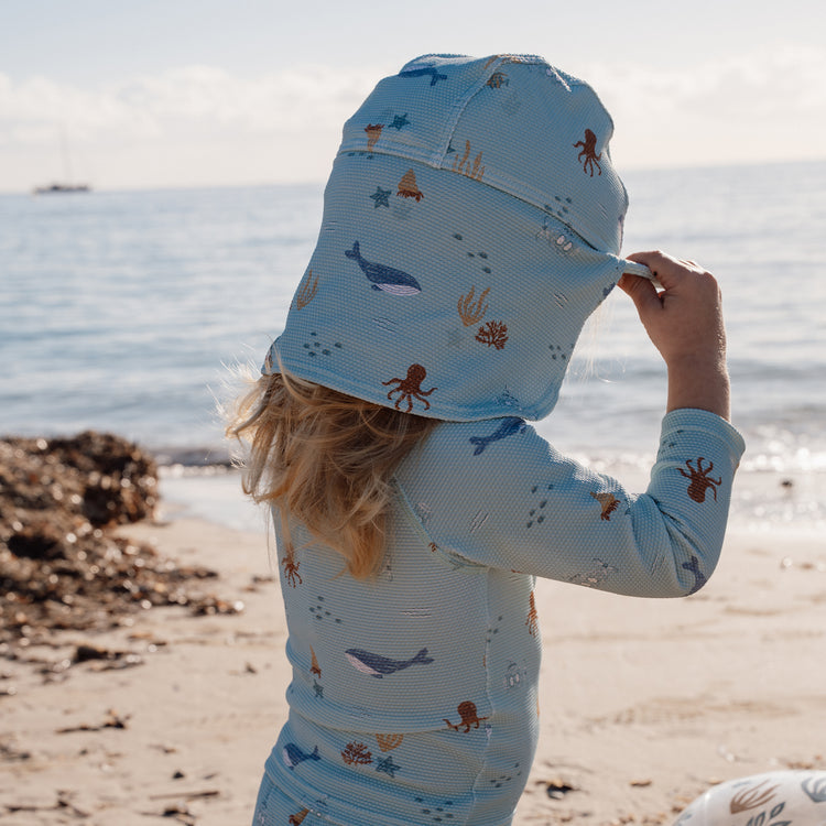 LITTLE DUTCH. Swim Cap Ocean Friends