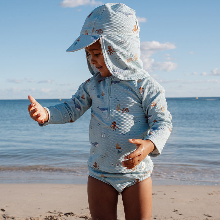 LITTLE DUTCH. Swim Cap Ocean Friends