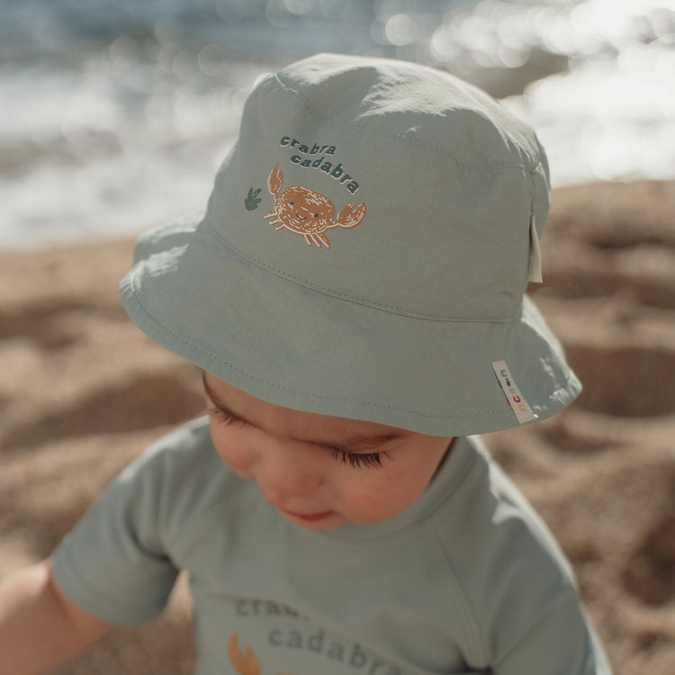 LITTLE DUTCH. Reversible bucket hat Ocean Breeze