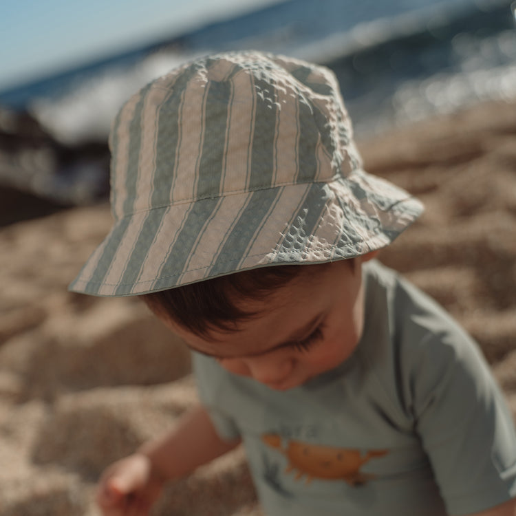 LITTLE DUTCH. Reversible bucket hat Ocean Breeze