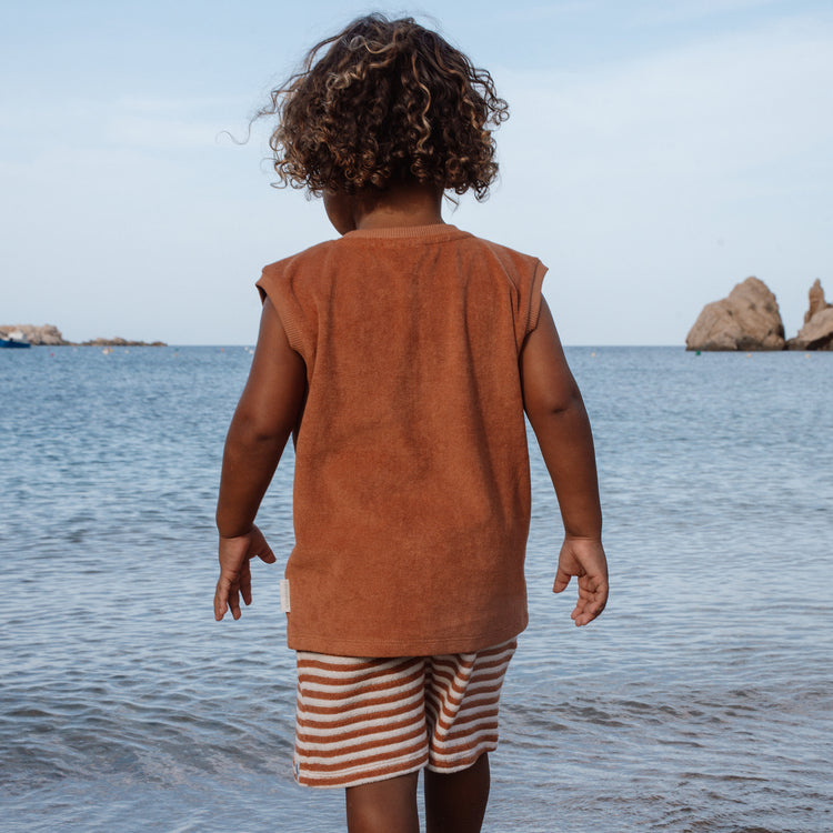 LITTLE DUTCH. Σετ αμάνικο μπλουζάκι και κοντό παντελονάκι πετσετέ Ocean World Brown