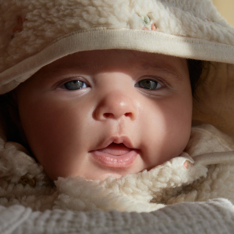 LITTLE DUTCH. Ζακέτα teddy Sand Flowers