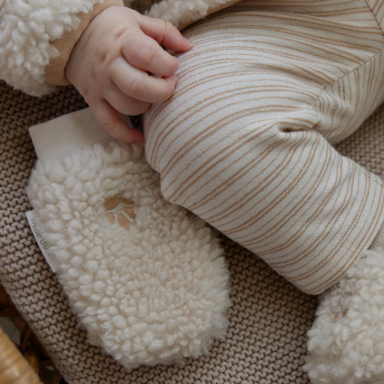 LITTLE DUTCH. Βρεφικά μποτάκια αγκαλιάς teddy Sand Paws