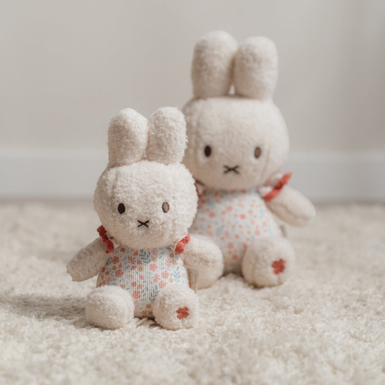 LITTLE DUTCH. Miffy Cuddle 20 cm - Lucky Blossom GRS