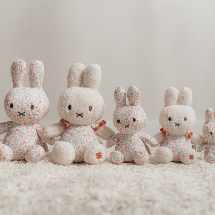 LITTLE DUTCH. Miffy Cuddle 20 cm - Lucky Blossom GRS