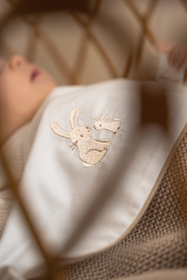 LITTLE DUTCH. Cot sheet embroidered Baby Bunny 110x140