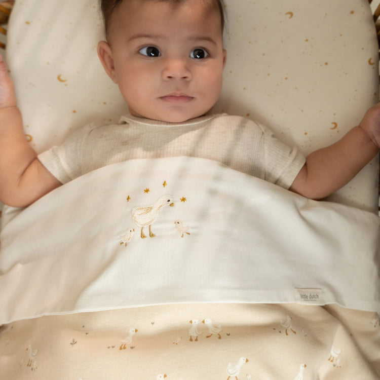 LITTLE DUTCH. Bassinet sheet embroidered Little Goose 100x70