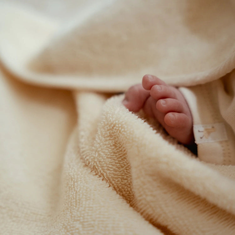 LITTLE DUTCH. Μπουρνουζοπετσέτα Little Goose 75x75 (εκρού)