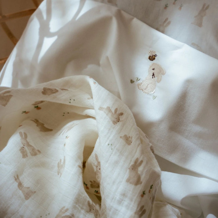 LITTLE DUTCH. Πανάκι αγκαλιάς - ύπνου από μουσελίνα Baby Bunny 120x120