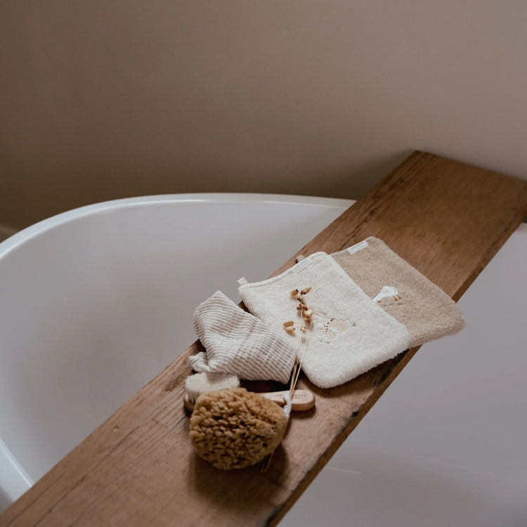 LITTLE DUTCH. Σετ 2 πανάκια μπάνιου με κέντημα Baby Bunny