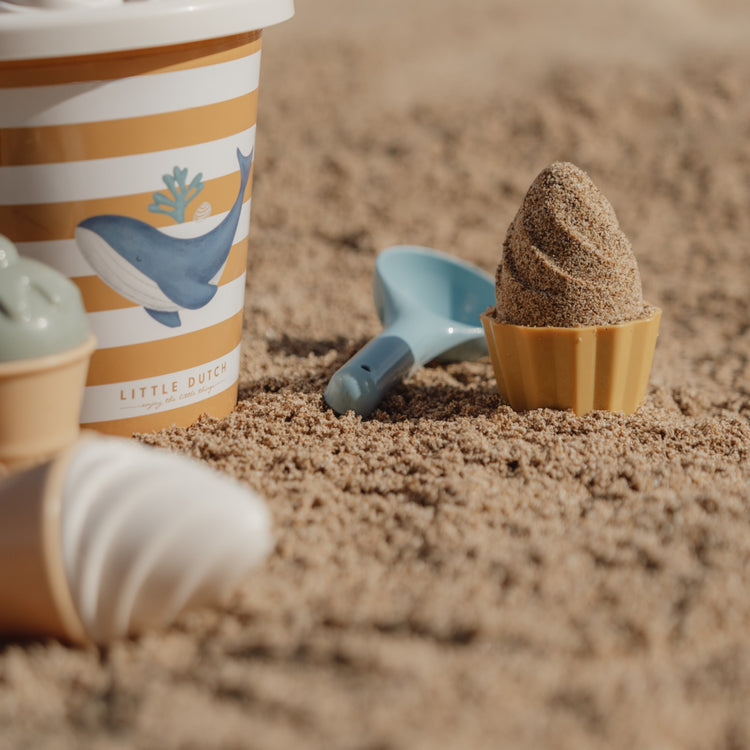 LITTLE DUTCH. Σετ κουβαδάκια παραλίας Ice Cream Ocean Dreams Μπλε