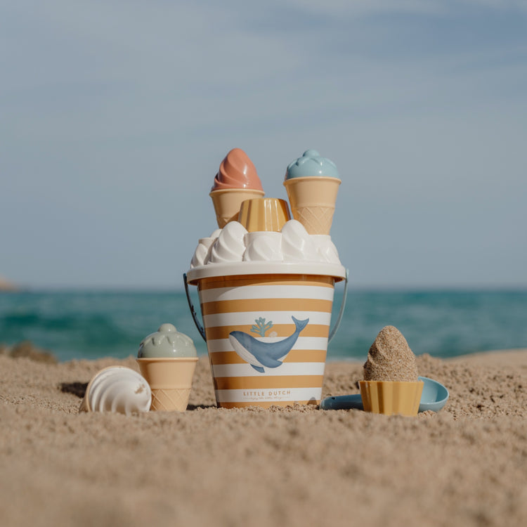 LITTLE DUTCH. Ice Cream Bucket Set Ocean Dreams Blue 14pcs