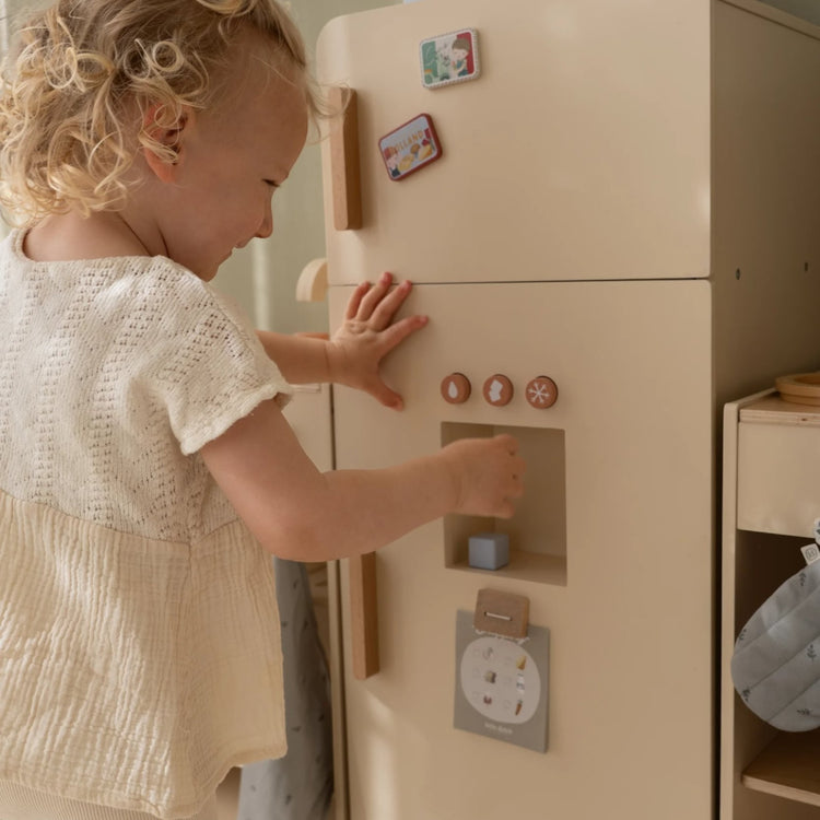 LITTLE DUTCH. Wooden fridge FSC Limited Edition