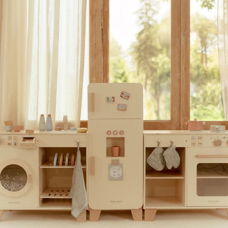 LITTLE DUTCH. Wooden fridge FSC Limited Edition