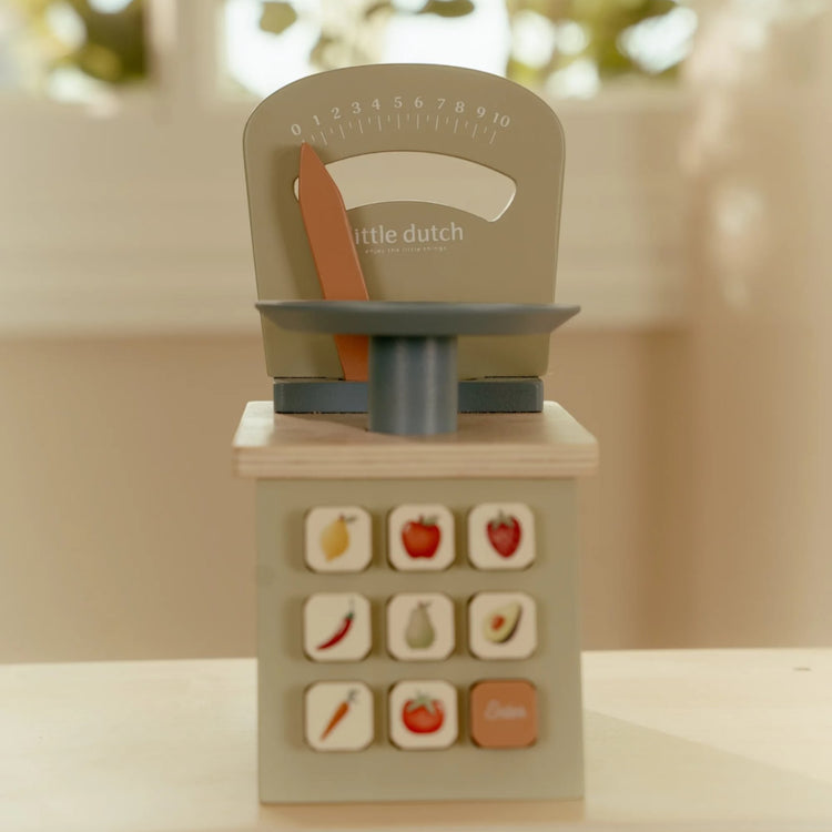 LITTLE DUTCH. Toy scale FSC