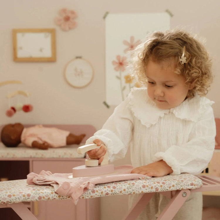 LITTLE DUTCH. Ironing Board FSC
