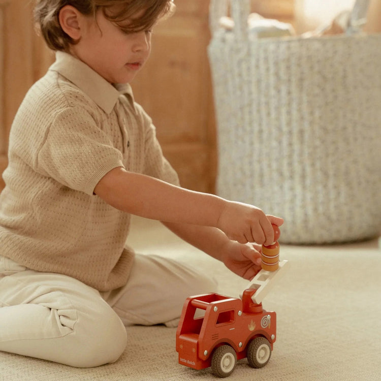 LITTLE DUTCH. Fire truck FSC