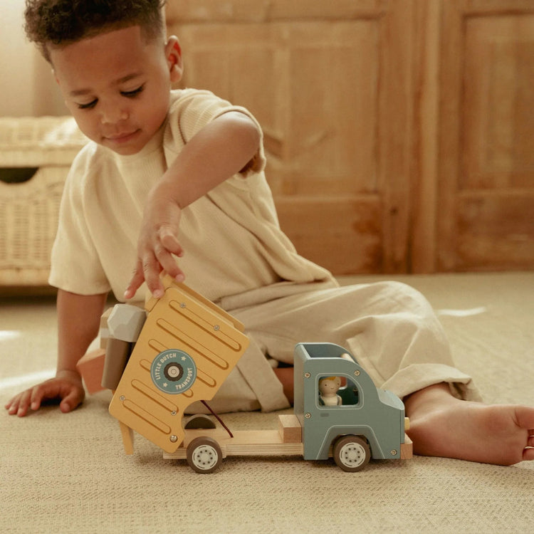 LITTLE DUTCH. Dump truck FSC