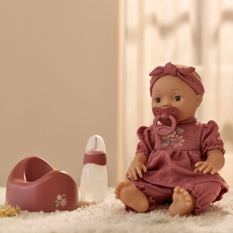 LITTLE DUTCH. Κούκλα με μπιμπερό και γιογιό Livia