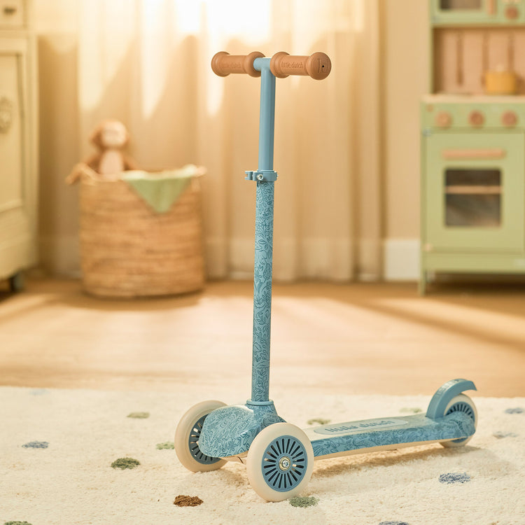 LITTLE DUTCH. Scooter Blue