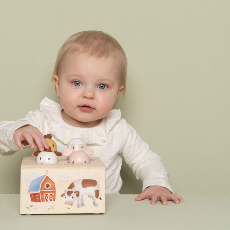 LITTLE DUTCH. Pop-Up Toy Little Farm FSC