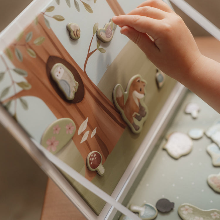 LITTLE DUTCH. Magnetic Playboard Forest Friends FSC