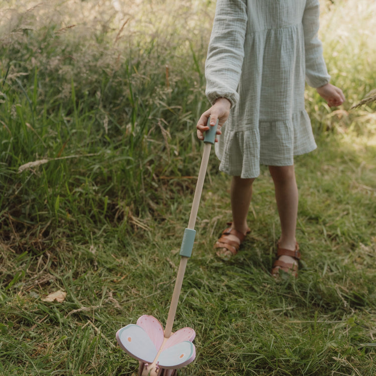 LITTLE DUTCH. Ξύλινη τρεχαλίτσα πεταλούδα με κοντάρι Fairy Garden FSC